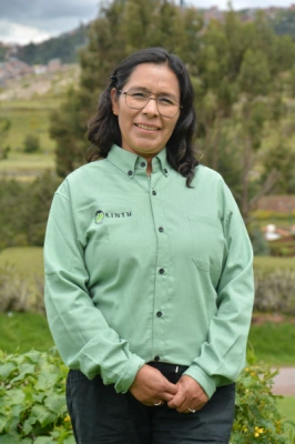 Maria Victoria Huamani - Guía Oficial de Turismo 