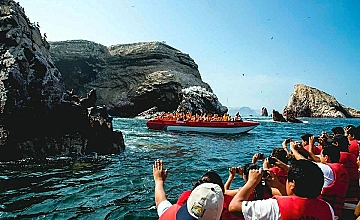 Lima – Viaje en Van a Paracas – Tour Islas Ballestas en Paracas – Reserva Nacional de Paracas – Tarde libre (Desayuno y Almuerzo)